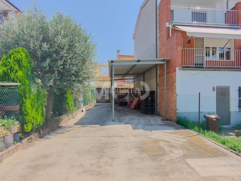 Foto ea0d0e0b-b1a8-4092-8c1d-7ad1bbd9f0d2. Finca rústica a calle orís 25 a Manlleu