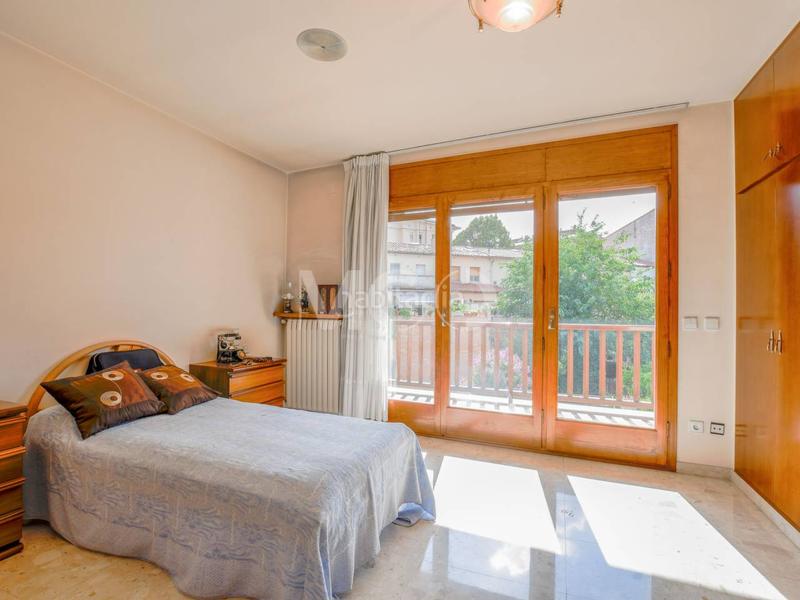 Foto 52bffab4-6a53-404d-b236-476324c43f90. Casa con riscaldamento parcheggio in Estadi-Santa Anna Vic