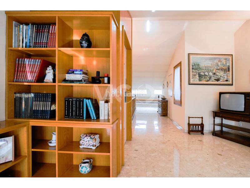 Foto a1951856-d6bd-4396-9303-f0ab399c7307. Casa con riscaldamento parcheggio in Estadi-Santa Anna Vic
