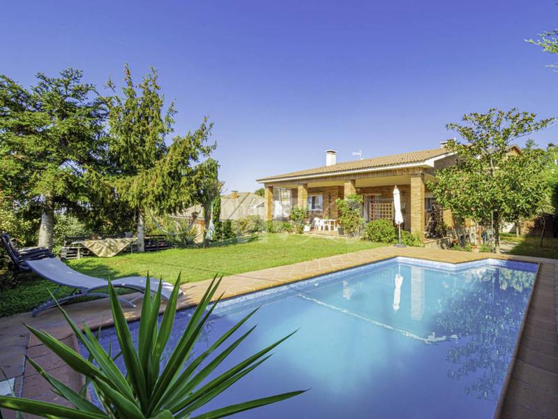 Foto 36ae71c1-1c68-46c3-98b8-952c73e85957. House with heating parking pool in Taradell