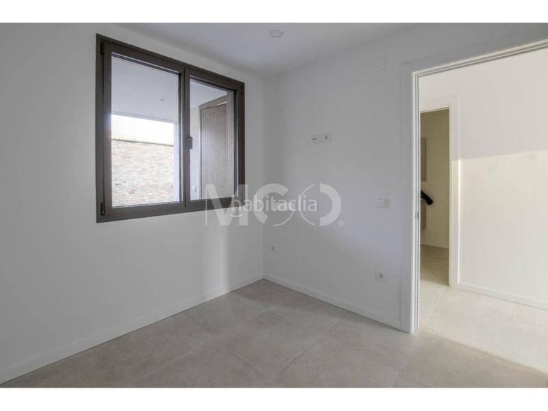 Foto 469b87f3-721e-49b8-bded-b2bcf227f2ad. Rent flat with heating parking in Nord Vic