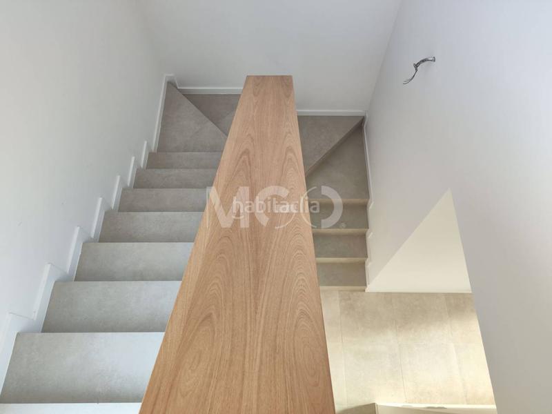 Foto e788c513-5b97-4254-8d0f-c72e06cf6338. Rent flat with heating parking in Nord Vic