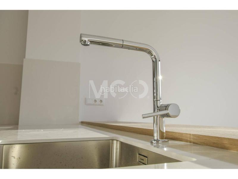 Foto ffbb9d7d-9a94-41da-9ba9-78bc7dc228fd. Rent flat with heating parking in Nord Vic