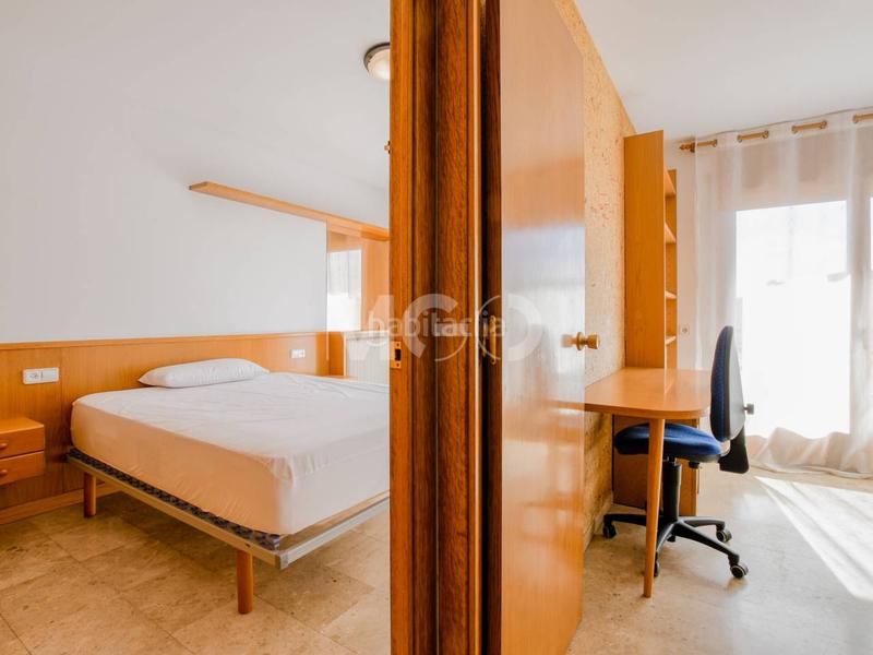 Foto 0be0de65-d280-48f5-88bd-b274e750df2a. Haus mit heizung parking in Estadi-Santa Anna Vic