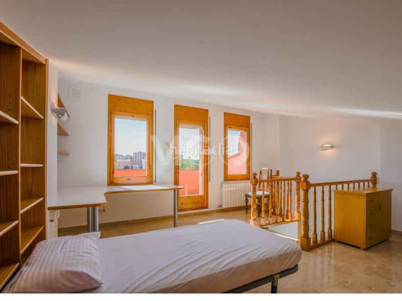 Foto 32e01efa-9310-4eae-b9d8-66aaad5c3921. Haus mit heizung parking in Estadi-Santa Anna Vic