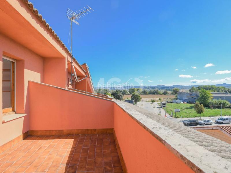 Foto 7deb824a-4676-4586-9203-fb59681a3f87. Haus mit heizung parking in Estadi-Santa Anna Vic