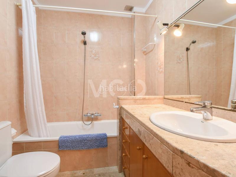 Foto f438b408-c173-43de-879a-0d8d3213c627. Haus mit heizung parking in Estadi-Santa Anna Vic