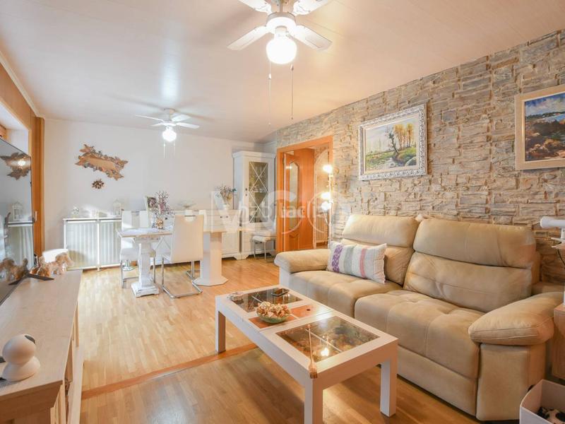 Foto a376ca39-8a92-4999-b4d0-937bab2a3626. Appartement avec chauffage dans Estadi-Santa Anna Vic