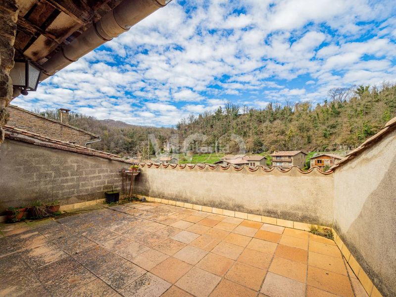 Foto 07f1d021-457d-4a80-92ac-0a3172bdf261. Casa a plaza major 3 a Rupit i Pruit