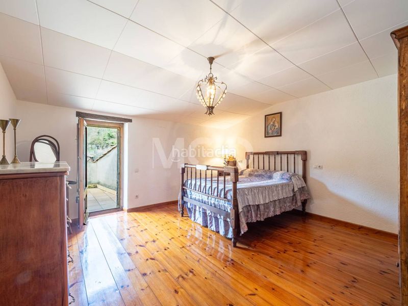 Foto 236fb079-7800-4b59-8cba-749e2a5736a0. Casa a plaza major 3 a Rupit i Pruit