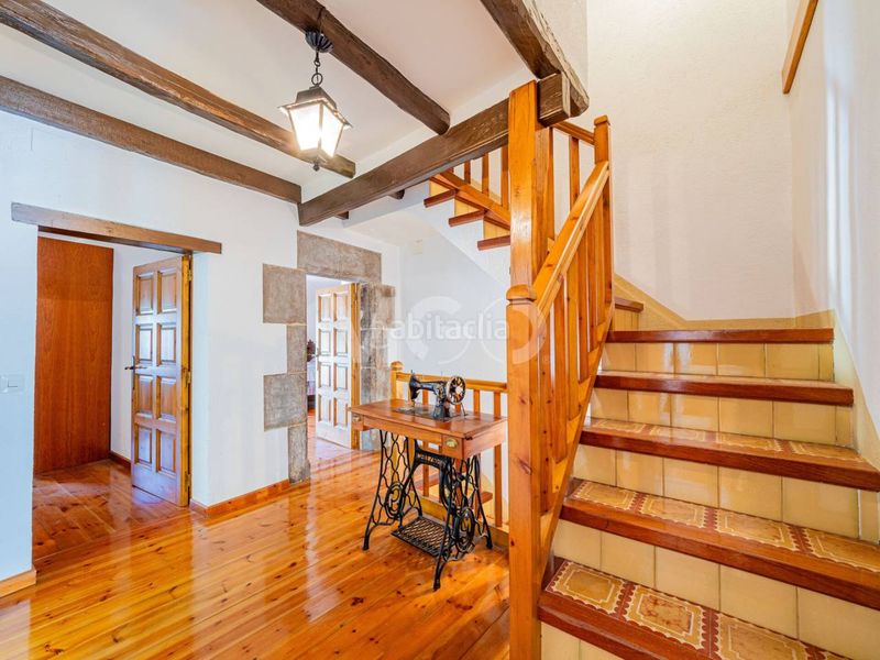 Foto 8a960cfe-62a2-4500-8ae0-62a8d2bd8766. Casa a plaza major 3 a Rupit i Pruit