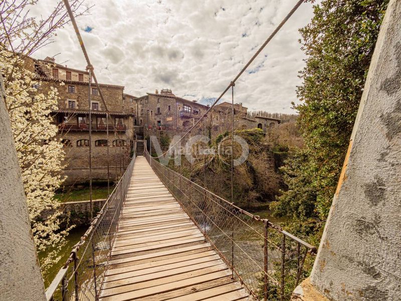 Foto a0bb122c-0f44-4df5-81ec-89690ad4cc7d. Casa a plaza major 3 a Rupit i Pruit