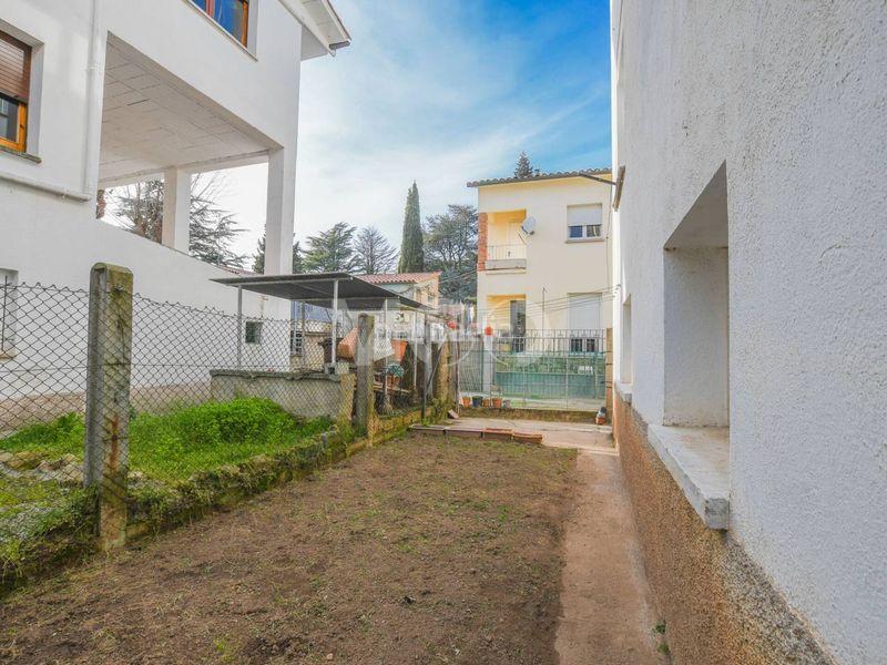 Foto 1a8b9aa3-b903-42c3-80db-976532a57e3f. Casa amb calefacció aparcament a Sant Julià de Vilatorta