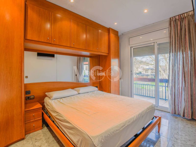 Foto 624f21b8-bb0e-48b9-a854-0a8e013d9a62. Casa amb calefacció aparcament a Sant Julià de Vilatorta