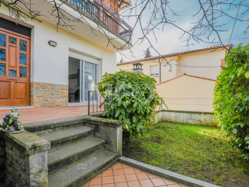 Foto c3538740-1019-4194-a72b-0d1e9abd9ed0. Casa amb calefacció aparcament a Sant Julià de Vilatorta