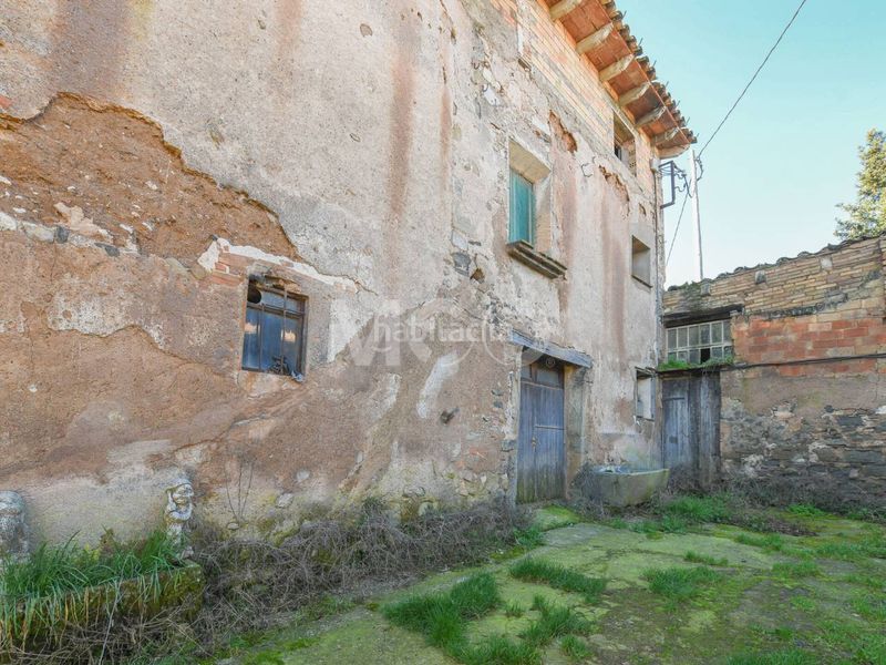 Foto 0a1108b0-8a77-4180-99a5-7c9991415db3. Masia a calle gurri sn a Caputxins-Ambulatori Vic