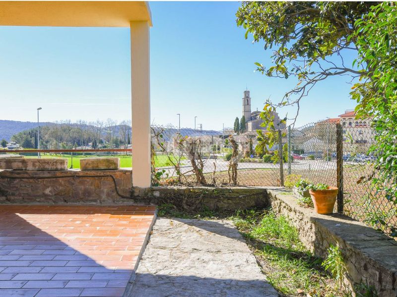 Foto 0d93e227-5029-4be1-afd9-b103026baab5. Casa amb aparcament a Sant Boi de Lluçanès