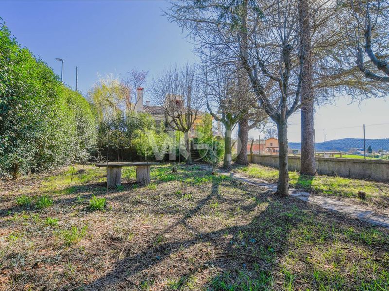 Foto d7c00560-3d59-42b9-b91e-8cf2aaf7b542. Casa amb aparcament a Sant Boi de Lluçanès