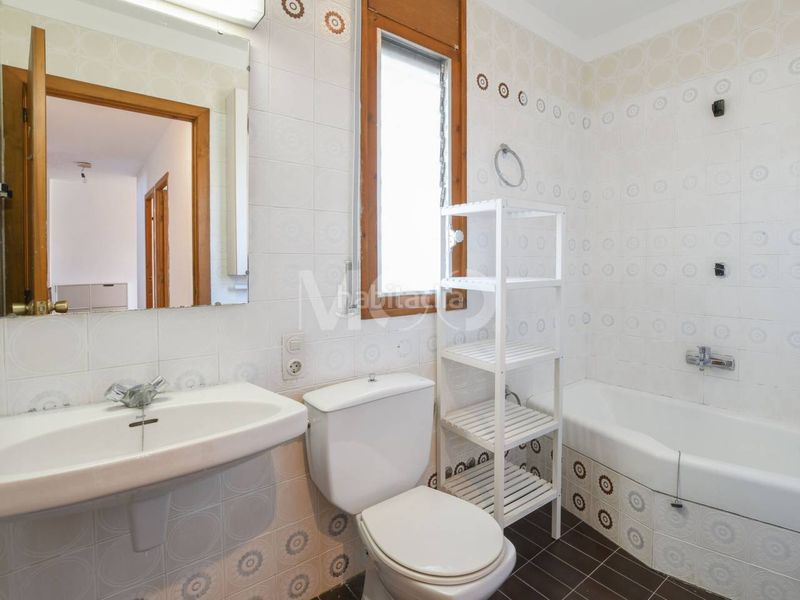 Foto dd4af6a8-ba82-4cbf-ac9d-5319f9521935. Casa amb aparcament a Sant Boi de Lluçanès