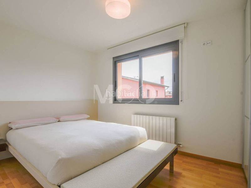 Foto 0127976b-e54b-48fd-a0b3-c43dd0220686. Dúplex amb calefacció aparcament a Calldetenes