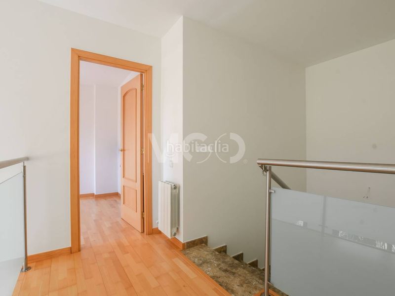 Foto 1155efbc-45ea-43fe-b038-ff6111c77e38. Dúplex amb calefacció aparcament a Calldetenes