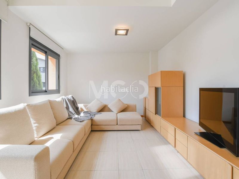 Foto 332f7efc-1b46-4050-a3bb-02140ffb969d. Dúplex amb calefacció aparcament a Calldetenes