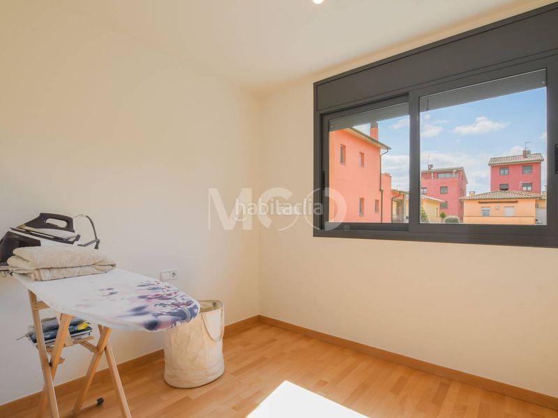 Foto 4184b52c-4475-4dc7-961f-cf33ca043fa3. Dúplex amb calefacció aparcament a Calldetenes