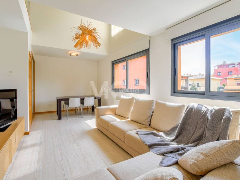 Foto 74b16c2e-0453-4d00-ae5c-c462cc7492e9. Dúplex amb calefacció aparcament a Calldetenes