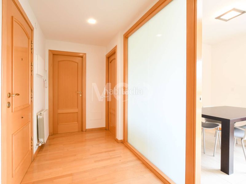 Foto 87affc4b-ca39-4e4c-b9ab-7464d4e4a521. Dúplex amb calefacció aparcament a Calldetenes