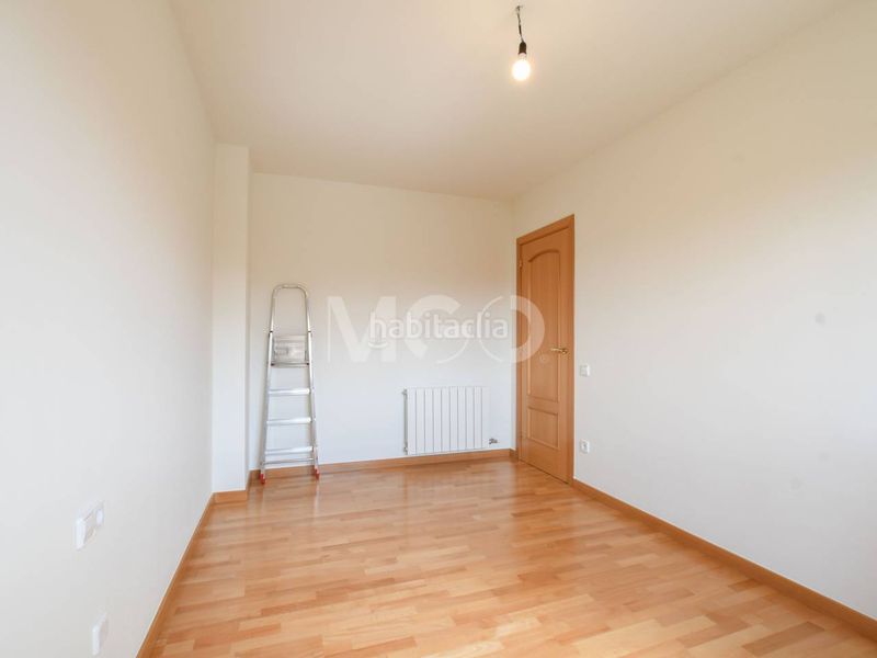 Foto 97975608-4aa3-44d5-8781-f8a5a7ecab09. Dúplex amb calefacció aparcament a Calldetenes