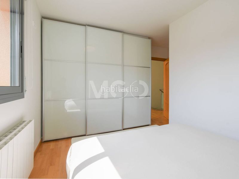 Foto c843da3b-1e77-442c-9074-3ebec53d0e5a. Dúplex amb calefacció aparcament a Calldetenes