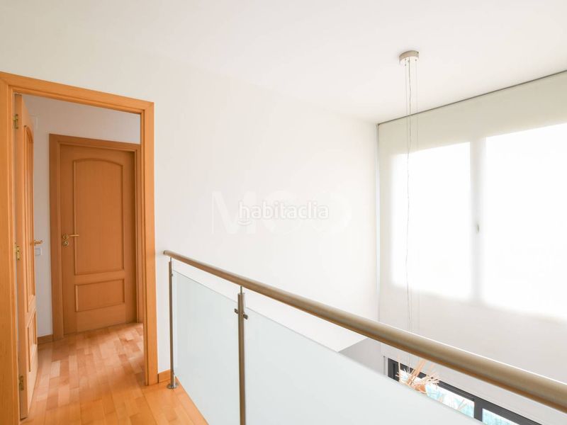 Foto d842c55c-ec72-487b-8bc3-974310b353b4. Dúplex amb calefacció aparcament a Calldetenes