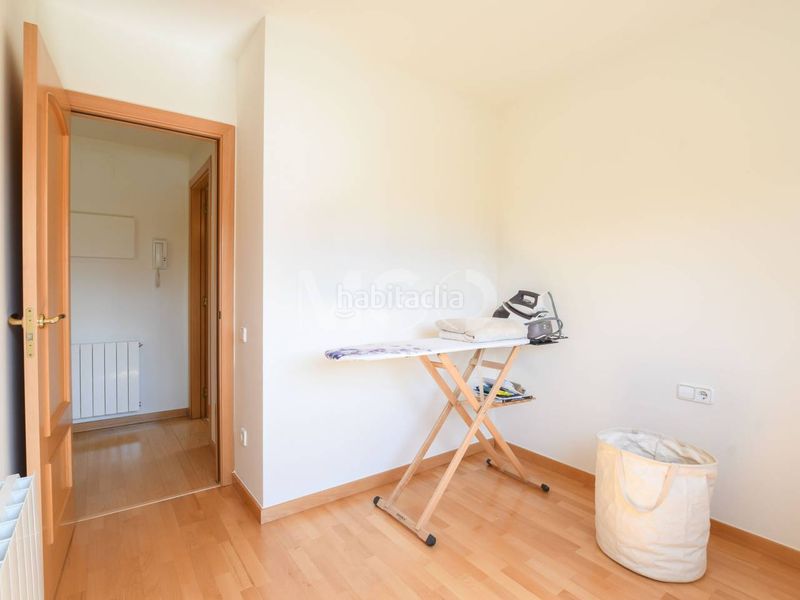 Foto f270ce17-dd69-4230-9117-3924b3bf3750. Dúplex amb calefacció aparcament a Calldetenes