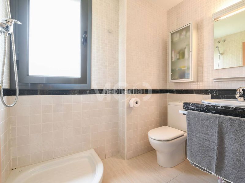 Foto fc785b43-9590-4a6d-8e11-c79d5e8d20d0. Dúplex amb calefacció aparcament a Calldetenes