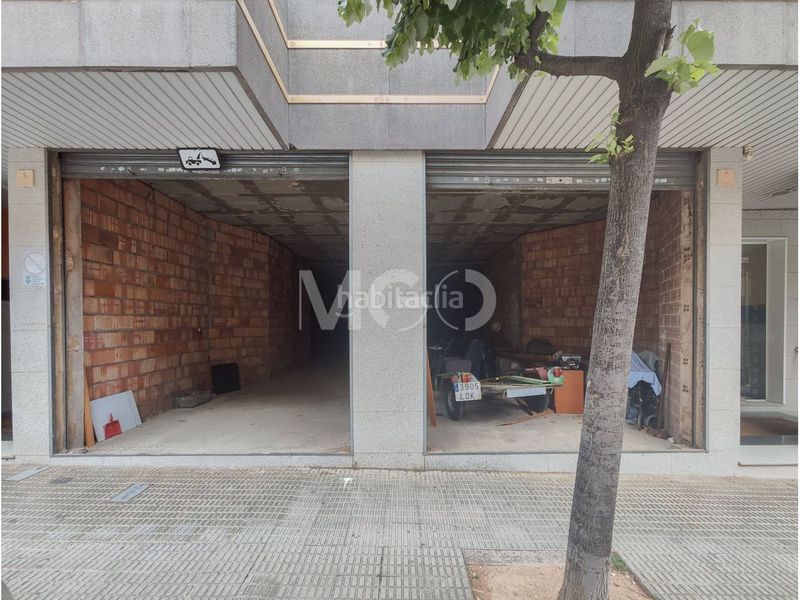 Foto ab39f75b-55dc-4cf0-9d4e-d0da378bf286. Local comercial a calle cortines 7 a Caputxins-Ambulatori Vic