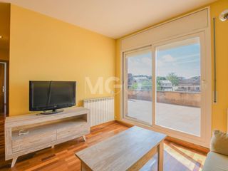 Appartement  Avenida joan maragall. Pis amb terrassa a sant pere de torelló