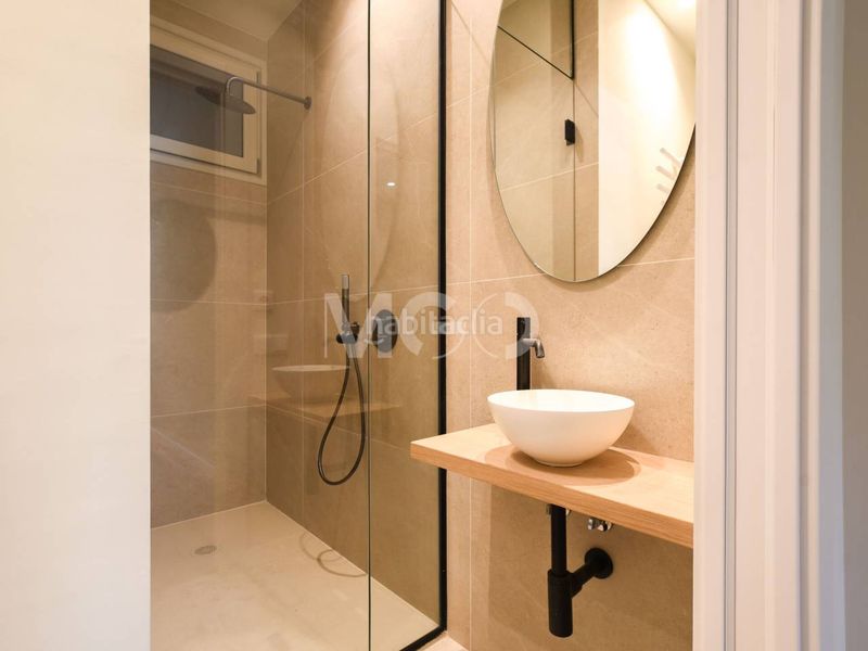 Foto c8631577-ac09-42fa-8445-eeaeef972de3. Pis amb calefacció a Centre Vic