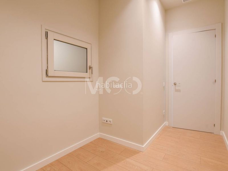 Foto fdd0ae92-6256-40ca-8b18-f8f6fbef7034. Pis amb calefacció a Centre Vic