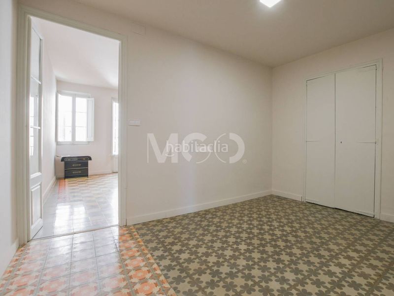 Foto ce182481-aa0d-40e8-a0a1-87fe6f16a54e. Pis amb calefacció a Centre Vic