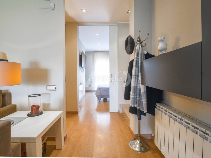 Foto e209715f-7080-42f1-9a22-ee6769b27195. Casa a calle masies de roda 14 a Manlleu