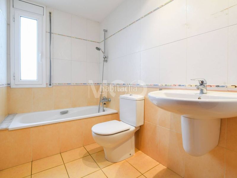Foto a3925d9a-b8d6-4b1f-8741-7a3798d6025c. Dúplex a calle bisbe strauch 11 a Remei-La Guixa Vic