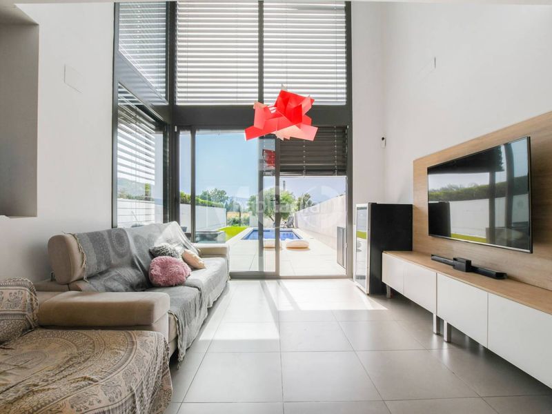 Foto fe002537-c9fa-4675-96f3-13b2145cdb52. Casa amb calefacció aparcament piscina a Santa Eugènia de Berga