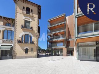 Miete Geschäftsraum in Plaza mil·lenari de catalunya 1. Local a estrenar amb sortida de fums a vic