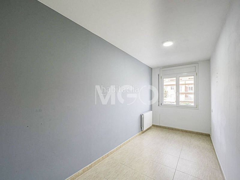 Foto e92386a7-eb2d-4101-b0ae-c5e7ee767b74. Pis amb calefacció aparcament a Tona