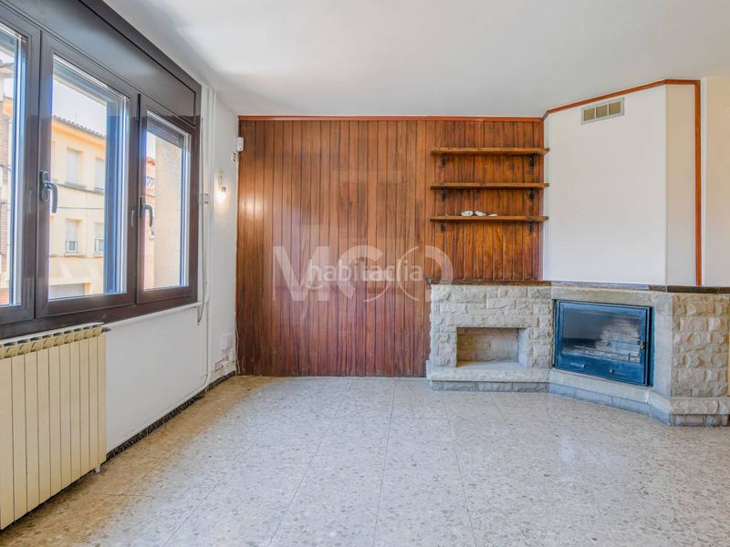 Foto 74de50a7-e7f8-4bad-ae9e-8581e24d2835. Casa amb calefacció aparcament a Nord Vic