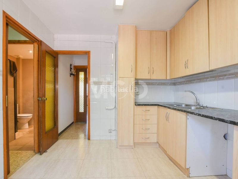Foto e8b0fe8e-3405-48db-9c08-9bd155d97001. Casa amb calefacció aparcament a Nord Vic