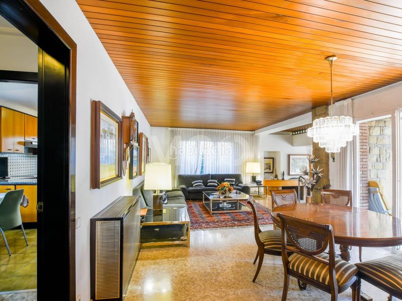 Foto e0a57e2b-abf5-4d57-b8fa-2b50621d907d. Casa amb aparcament a Manlleu