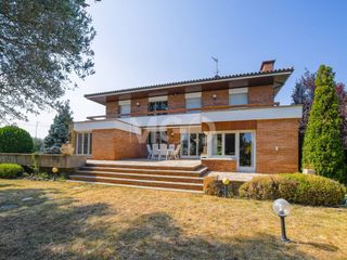 Casa  Via ausetania. Casa en venta en manlleu