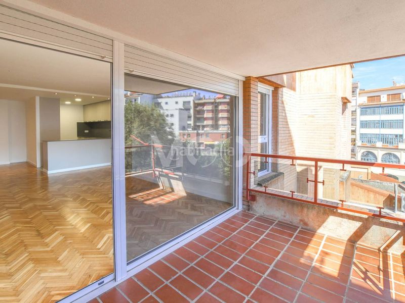 Foto b31eaff2-4bed-4192-a367-eedd03090ec7. Pis amb calefacció aparcament a Centre Vic
