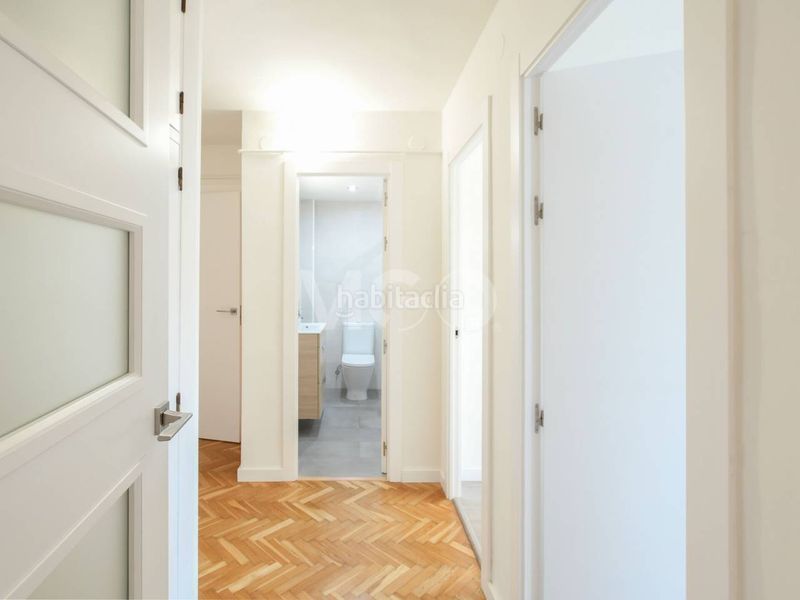 Foto ca2dd767-8ef8-4983-9b0e-4a2280d878e7. Pis amb calefacció aparcament a Centre Vic